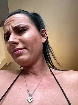 Hotmomcheckk  online show from March 14, 2025, 12:51 pm