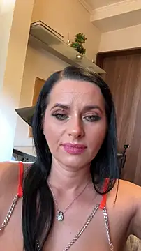 Hotmomcheckk  online show from October 27, 2025, 11:44 am