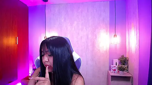 Snapshot of danny_goddess chatting on March 15, 2025, 3:29 am danny goddess online show from March 15, 2025, 3:29 am