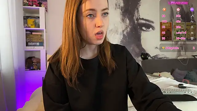 Snapshot of LinaWitch chatting on February 3, 2025, 8:13 am LinaWitch online show from February 3, 2025, 8:13 am