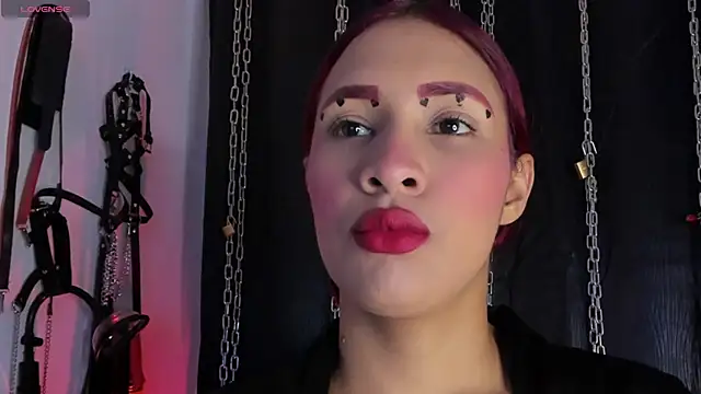 charrlotte quinn online show from April 14, 2026, 12:54 pm