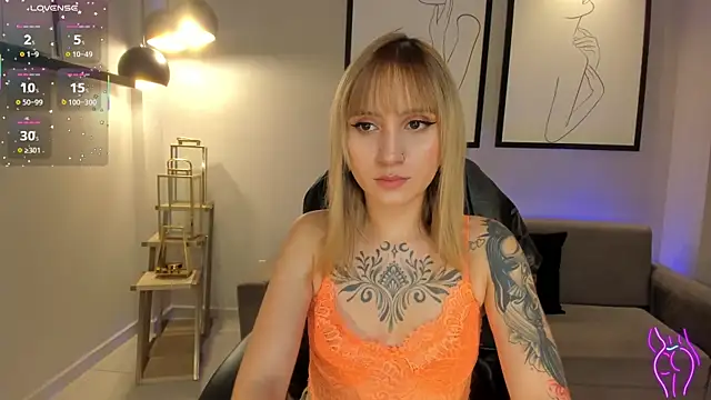 Snapshot of MollySundersX chatting on May 25, 2026, 8:29 pm MollySundersX online show from May 25, 2026, 8:29 pm