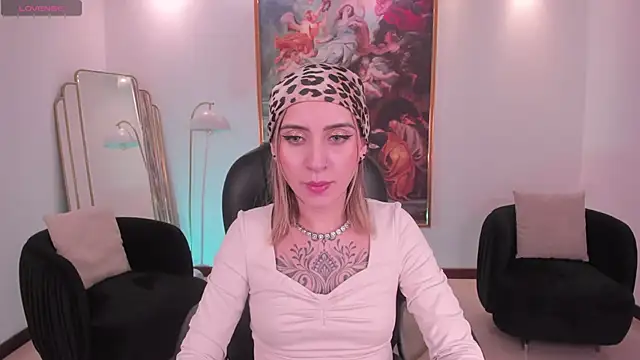 MollySundersX online show from March 25, 2026, 4:12 am