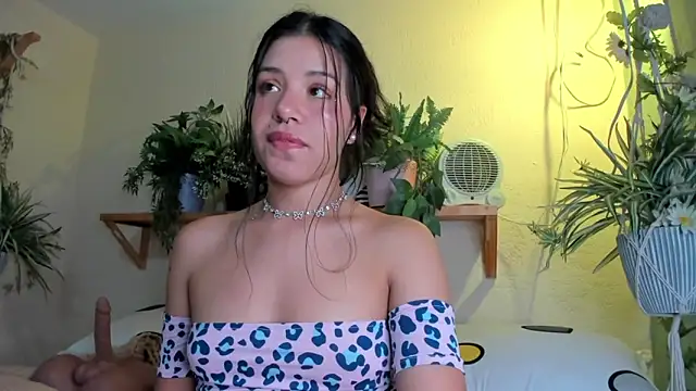 Snapshot of MiaaRose chatting on January 16, 2025, 5:11 am MiaaRose online show from January 16, 2025, 5:11 am