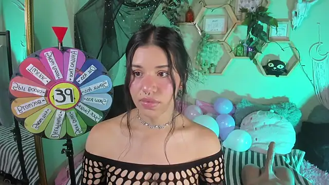 Snapshot of MiaaRose chatting on February 11, 2025, 3:29 am MiaaRose online show from February 11, 2025, 3:29 am