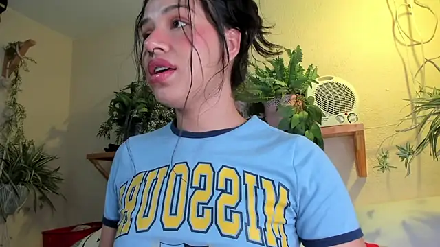 Snapshot of MiaaRose chatting on January 7, 2025, 7:10 am MiaaRose online show from January 7, 2025, 7:10 am