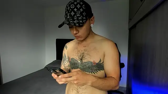 male pussy online show from April 24, 2026, 5:15 pm