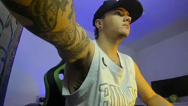 male pussy online show from September 20, 2025, 4:12 pm