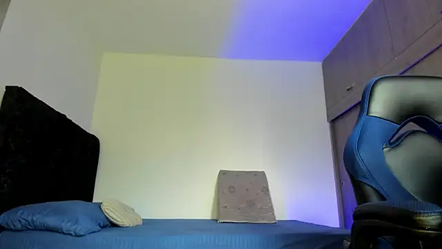 male pussy online show from September 26, 2025, 5:09 pm