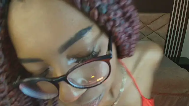 Raquel jones online show from March 19, 2025, 2:57 pm