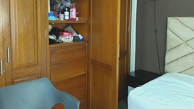 Raquel jones online show from September 9, 2025, 12:14 pm