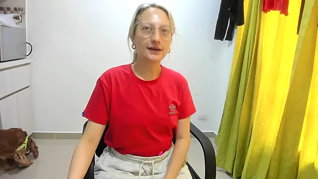 Adele johnsonn1 online show from March 5, 2025, 2:34 pm