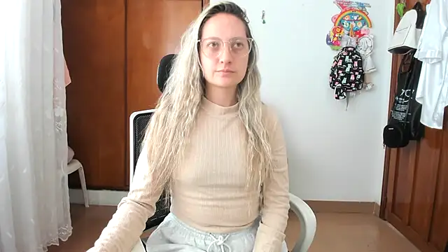 Adele johnsonn1 online show from October 20, 2025, 3:56 pm