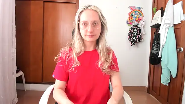 Adele johnsonn1 online show from November 18, 2025, 3:26 pm