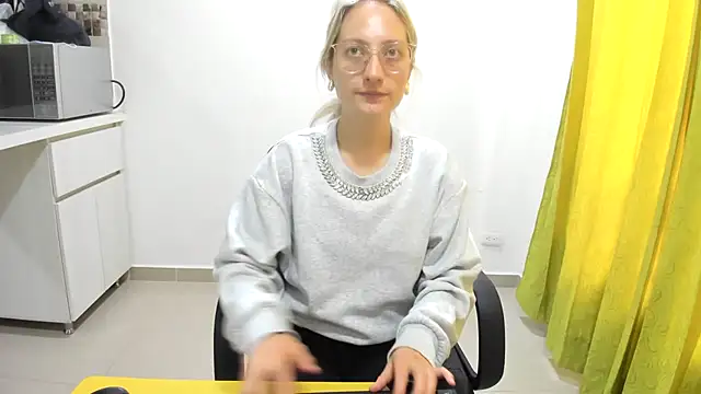 Adele johnsonn1 online show from March 13, 2025, 2:55 pm