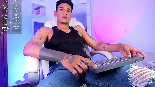 Snapshot of zack-fentty chatting on May 28, 2026, 3:29 pm zack-fentty online show from May 28, 2026, 3:29 pm