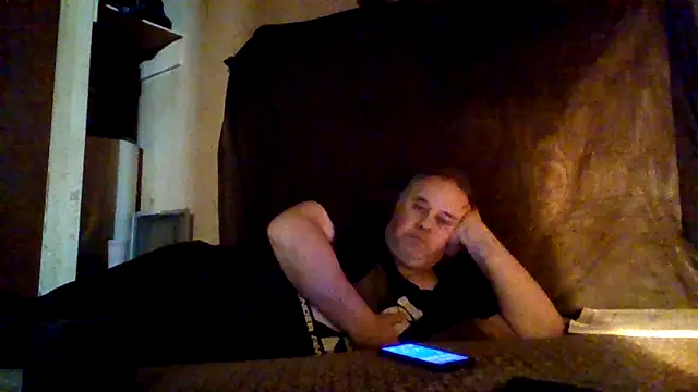 Nightshade7712 online show from October 12, 2025, 7:10 am