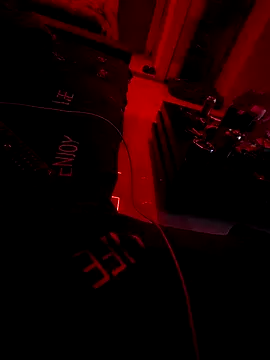 Vekie 007 online show from March 1, 2026, 1:05 am