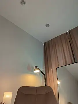 teasecake online show from March 16, 2025, 7:48 am