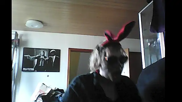 Snapshot of Family666Zombie chatting on June 14, 2026, 8:26 am Family666Zombie online show from June 14, 2026, 8:26 am