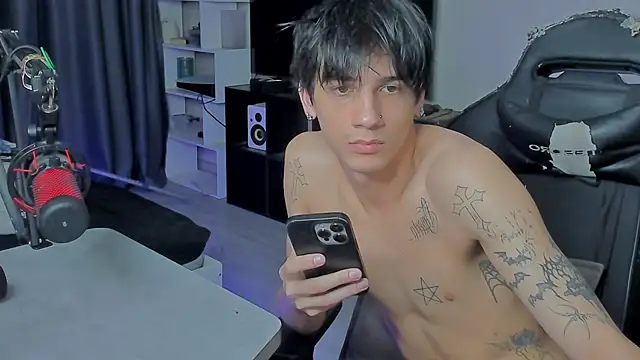 MarkBrowniii online show from October 2, 2025, 7:39 pm