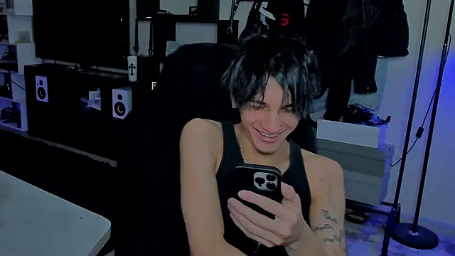 MarkBrowniii online show from April 27, 2026, 2:15 pm