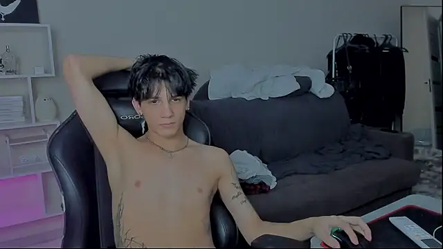 MarkBrowniii online show from December 1, 2024, 10:59 pm