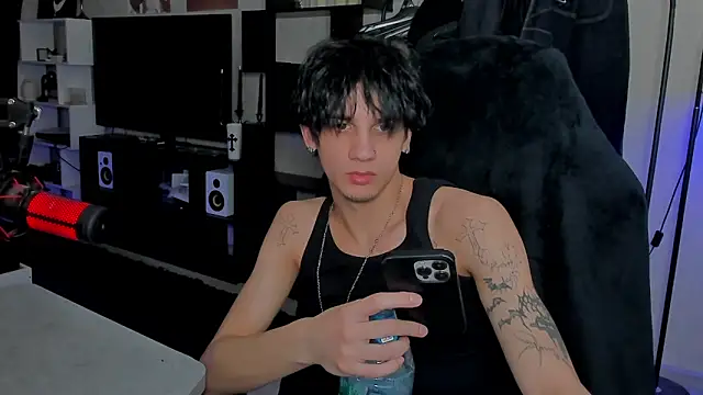 MarkBrowniii online show from March 6, 2026, 3:23 am