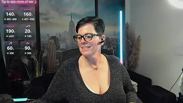 ninarandmann online show from September 17, 2025, 5:48 pm