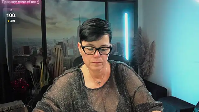 ninarandmann online show from October 6, 2025, 4:19 pm