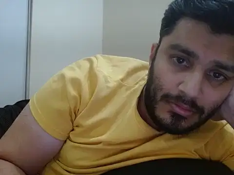 robintoit online show from April 7, 2026, 6:43 pm