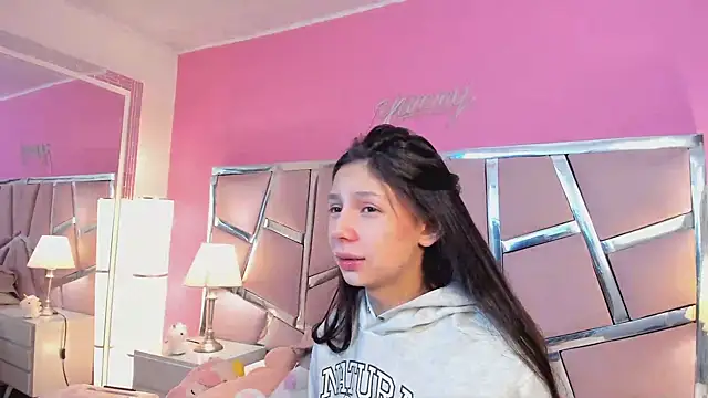 Bonniepark online show from March 21, 2025, 12:06 pm