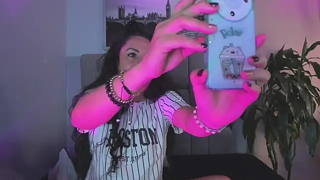 hanny milf online show from September 12, 2025, 12:27 pm