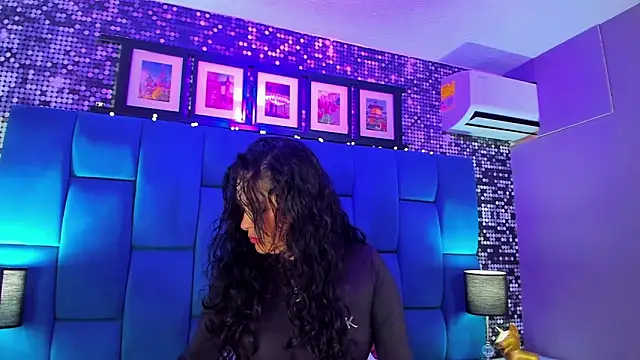 hanny milf online show from November 8, 2025, 11:36 am