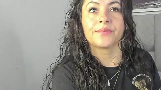 hanny milf online show from September 23, 2025, 12:23 pm