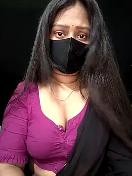 Idhika Paul online show from September 27, 2025, 9:48 am