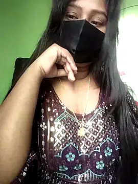 Idhika Paul online show from December 1, 2025, 4:35 am