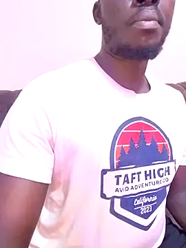 MaskedGQ online show from September 15, 2025, 8:26 am