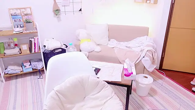 Mii v v online show from February 1, 2025, 3:28 pm