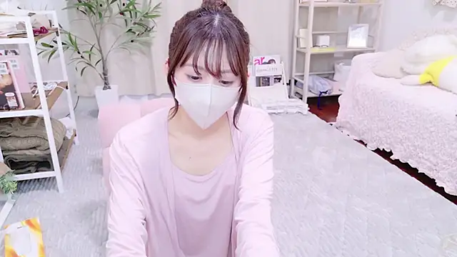 Mii v v online show from March 14, 2025, 3:25 pm