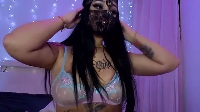 kamila french online show from April 18, 2026, 9:59 pm