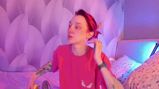 CrystalRey online show from March 18, 2025, 5:02 am