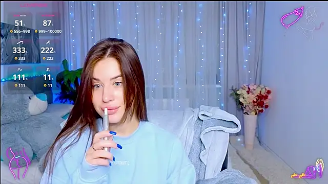 Milkissss online show from October 14, 2025, 7:25 pm