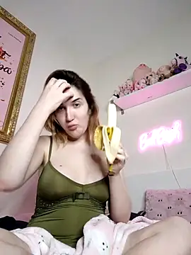 Snapshot of Icy__Diamond chatting on September 27, 2025, 9:43 pm Icy Diamond online show from September 27, 2025, 9:43 pm