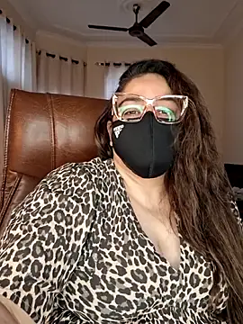 SEXY-Sardarni online show from March 29, 2026, 8:27 am