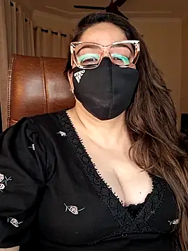 SEXY-Sardarni online show from April 15, 2026, 2:54 pm