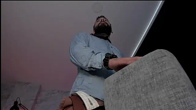 bruno woods online show from November 27, 2025, 1:55 pm