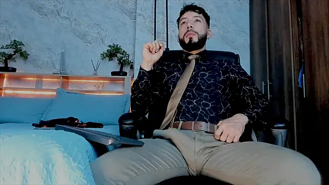 bruno woods online show from December 6, 2024, 1:57 am