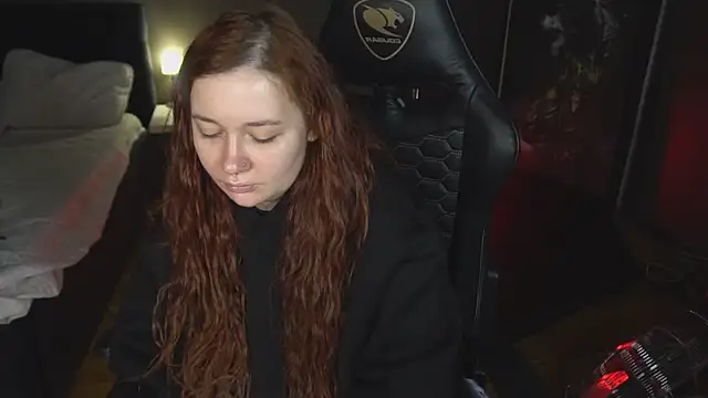 carolina elf online show from February 21, 2025, 7:01 am