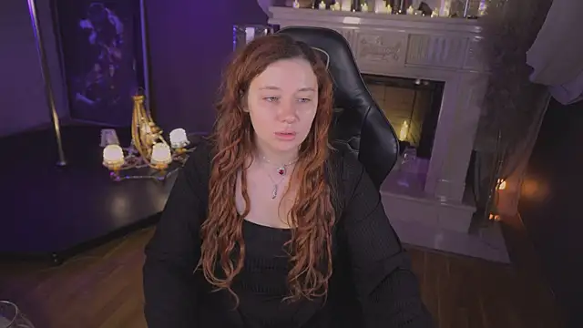 carolina elf online show from November 25, 2025, 2:06 pm